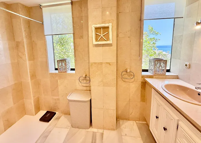 Apartamento El Faro, Center Beachfront - Eaw Homes *