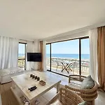 El Faro, Center Beachfront - Eaw Homes Marbella
