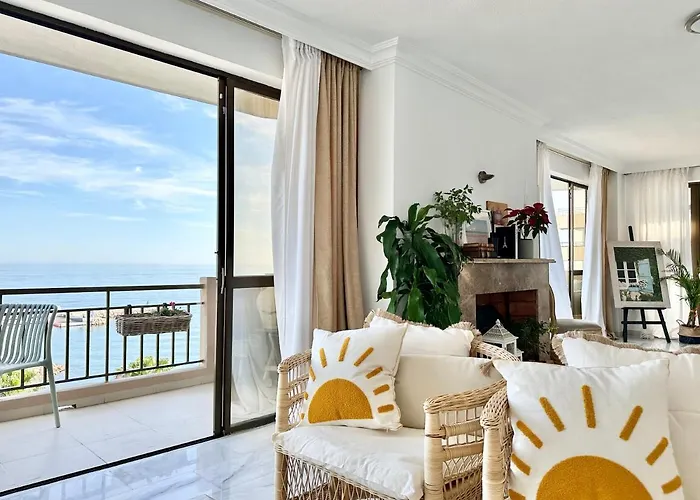 アパート El Faro, Center Beachfront - Eaw Homes マルベーリャ