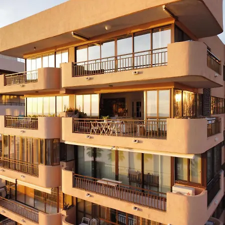 El Faro, Center Beachfront - Eaw Homes Апартаменти