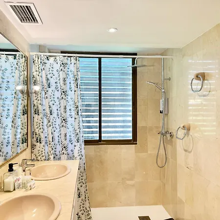 El Faro, Center Beachfront - Eaw Homes Апартаменти